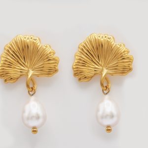 freshwater pearl drop stud earrings