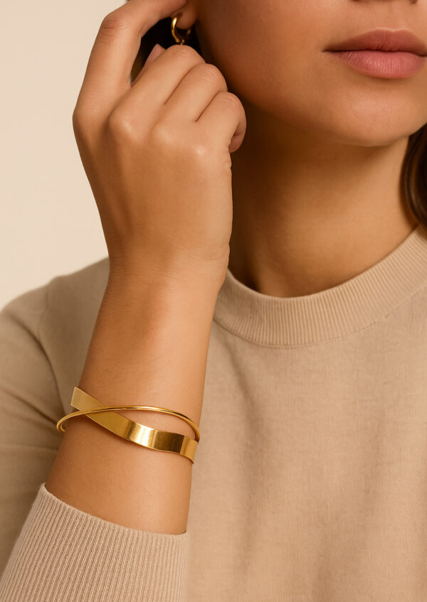 wave cuff bangle