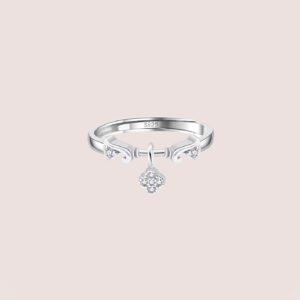 Silver Clover Ring