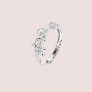 Sea shell pearl ring