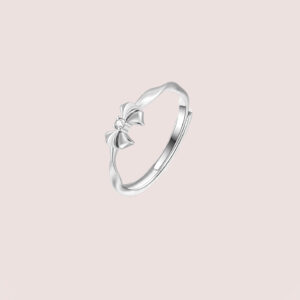 Silver bow ring