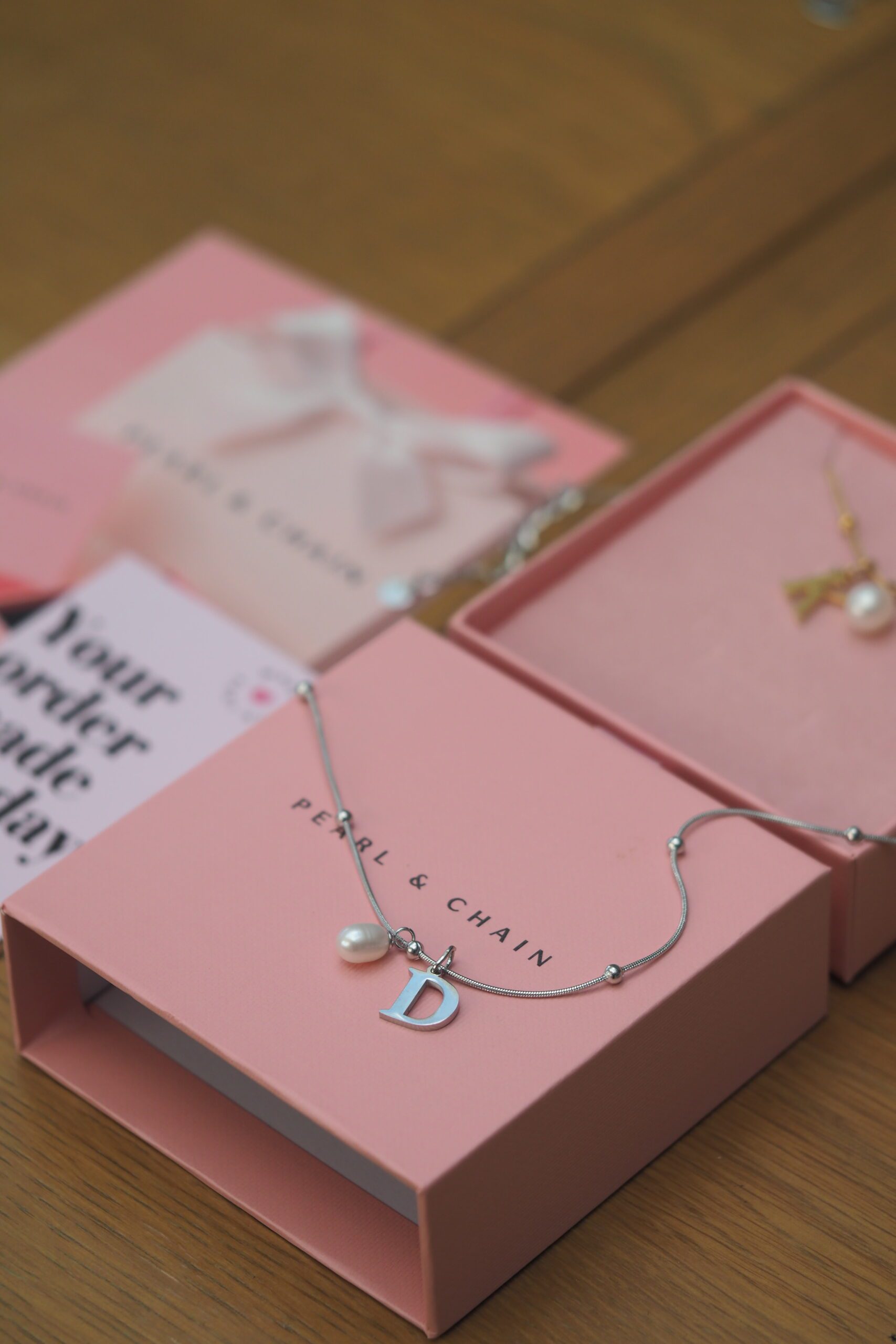 OLYMPUS DIGITAL CAMERA pearl initial necklace