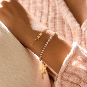 gold love bracelet